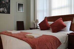 Stunning 4-bed House in Belfast