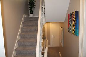 Stunning 4-bed House in Belfast