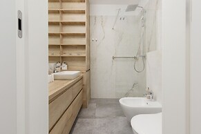 Okrzei 8 2 Balconies by Renters