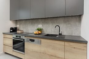 Okrzei 8 2 Balconies by Renters