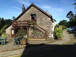 Relax in Mountain View Cottage at Cwmiar Farm