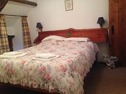 Relaxing Holiday in Millpond Cottage - Cwmiar