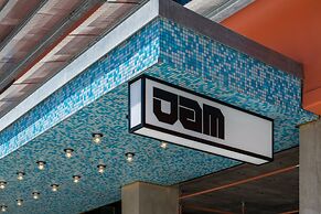 Jam Hotel Lisbon