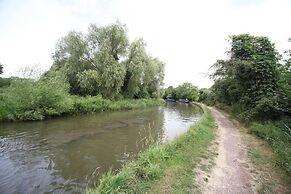 Stunning 1-bed Apartment in Milton Keynes
