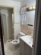 Water Front Oasis 4 Bedroom Home by Redawning