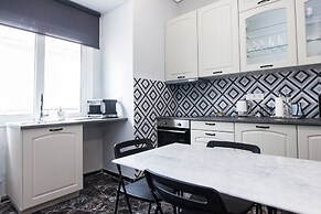 Modern apt with Increbilbe Athens Views