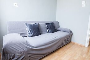 Modern apt with Increbilbe Athens Views