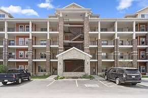 It's a Good Life - Stunning Lake Views!