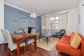 Spacious Apartment Kolobrzeg by Renters