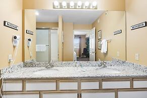 Golf Course Escape - Resort Amenities