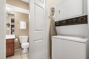 Glory Daze - Overlooking the Golf Course!