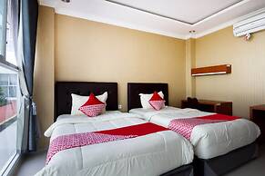 Super OYO Collection O 3431 Hotel Alpha Bandara