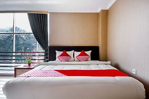 Super OYO Collection O 3431 Hotel Alpha Bandara