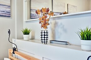 Princess Red - Portrush by the Sea