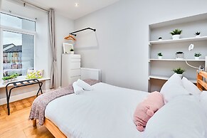 Princess Red - Portrush by the Sea