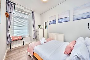 Princess Red - Portrush by the Sea