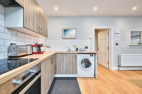 Princess Red - Portrush by the Sea