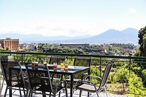 Appartamento Con Terrazzo A Capodimonte
