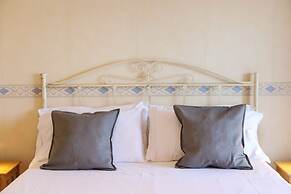 Appartamento Con Terrazzo A Capodimonte