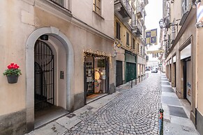 Barbaroux Duplex Al Quadrilatero By Wonderful Italy