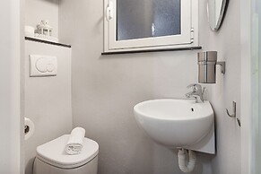 Dock 4 - Libeccio By Wonderful Italy