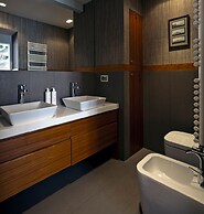 Elegant Apartment At Chiaia By Wonderful Italy