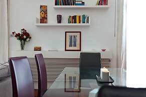 Elegant Apartment At Chiaia By Wonderful Italy