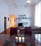 Elegant Apartment At Chiaia By Wonderful Italy