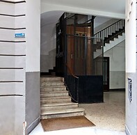 Elegant Apartment At Chiaia By Wonderful Italy