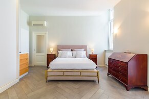 Elegante Appartamento A Piazza Dei Martiri