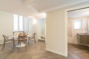 Elegante Appartamento A Piazza Dei Martiri