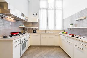 Elegante Appartamento A Piazza Dei Martiri