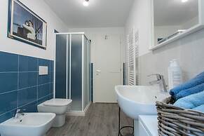 Rosso E Blu Di San Salvario By Wonderful Italy