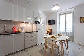 Rosso E Blu Di San Salvario By Wonderful Italy