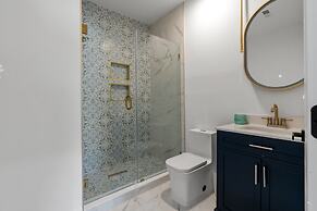 Luxurious Home with Theatre Room