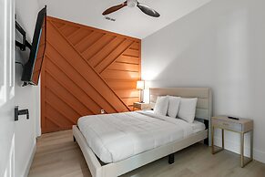 Luxurious Home with Theatre Room