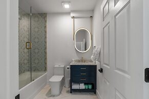 Luxurious Home with Theatre Room