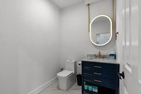 Luxurious Home with Theatre Room