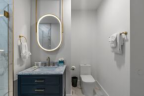 Luxurious Home with Theatre Room