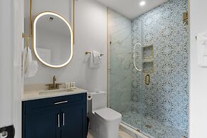 Luxurious Home with Theatre Room