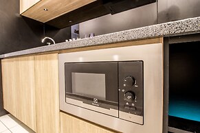 Robertson BY Shahjalal Suites