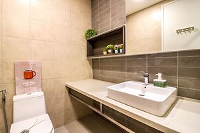 Robertson BY Shahjalal Suites