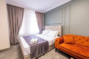 Royal Luxury Hotels Suites