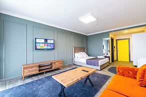 Royal Luxury Hotels Suites