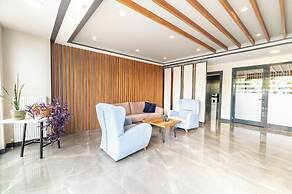 Royal Luxury Hotels Suites