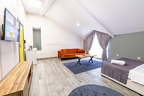 Royal Luxury Hotels Suites