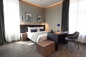 Best Western Premier Le Chapitre Hotel & Spa