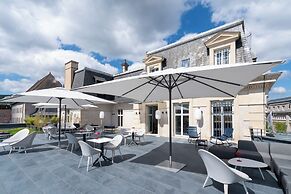 Best Western Premier Le Chapitre Hotel & Spa
