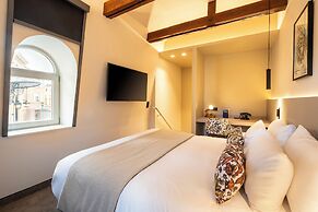 Best Western Premier Le Chapitre Hotel & Spa