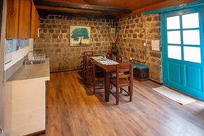 Niebli Historical Farm and Lodge at Pululahua Volcano